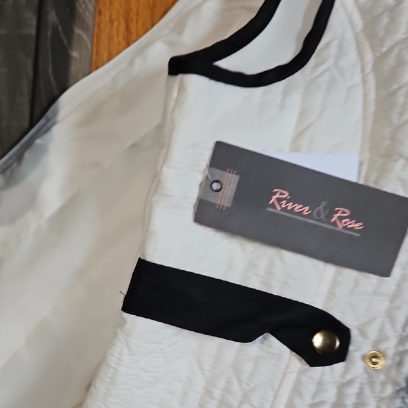 White Quilted Vest with Black Trim - Picture 5 of 5